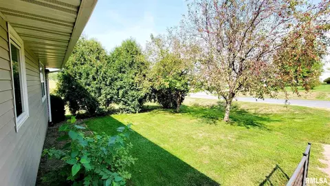 333 W 5th St, Bennett, IA 52721 photo 13