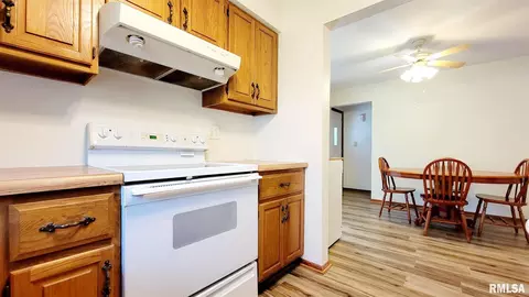 333 W 5th St, Bennett, IA 52721 photo 19
