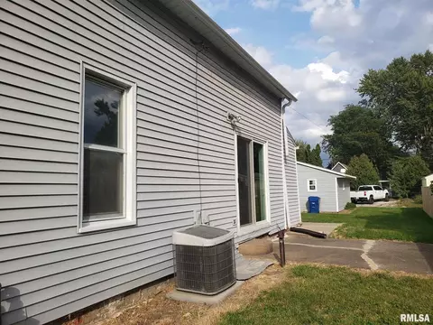 2530 4th St, Moline, IL 61265 photo 24