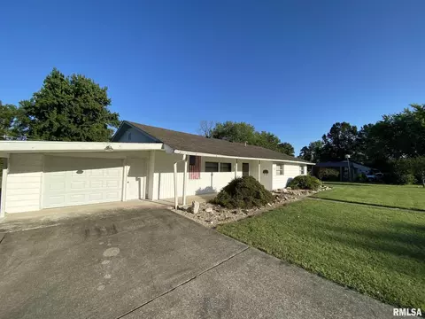 512 S 27th St, Herrin, IL 62948 photo 2