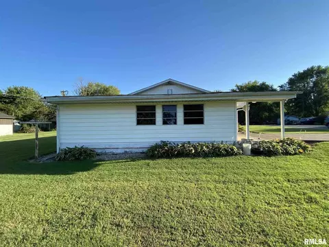 512 S 27th St, Herrin, IL 62948 photo 6