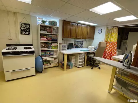 2716 35th St, Moline, IL 61265 photo 39