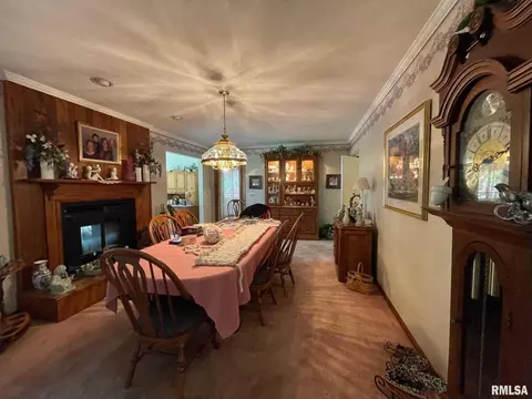 2716 35th St, Moline, IL 61265 photo 12