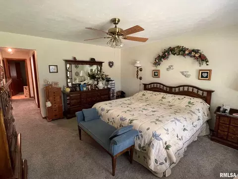 2716 35th St, Moline, IL 61265 photo 31