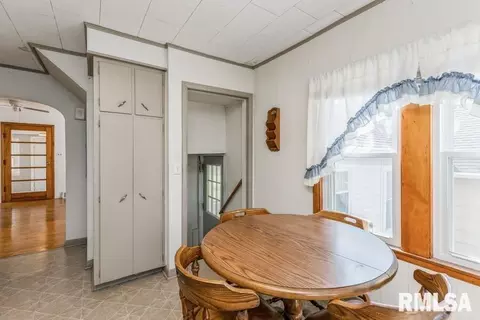 302 S State St, Annawan, IL 61234 photo 4