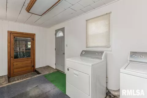 302 S State St, Annawan, IL 61234 photo 13