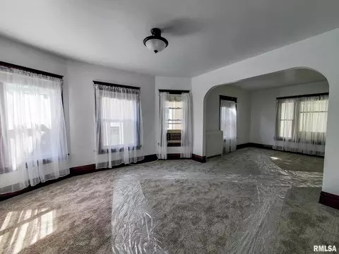 2020 13th St, Moline, IL 61265 photo 3