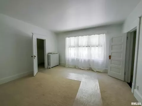 2020 13th St, Moline, IL 61265 photo 16