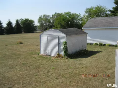 1018 16th Ave, Fulton, IL 61252 photo 3