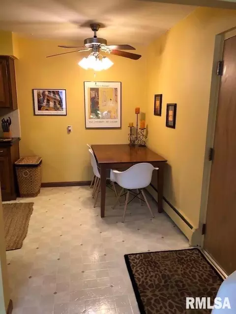 940 17th St #4, Moline, IL 61265 photo 7