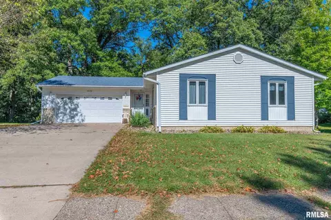 1509 18th Avenue Ct, Silvis, IL 61282 photo 2