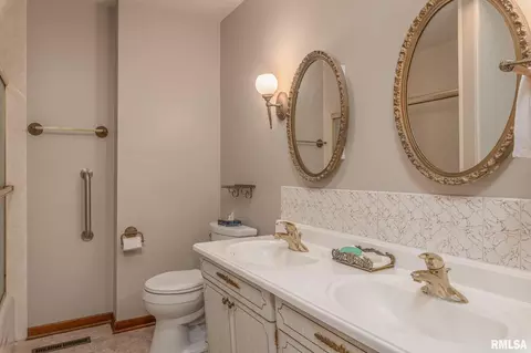 1509 18th Avenue Ct, Silvis, IL 61282 photo 13