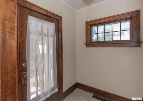 1638 24th St, Moline, IL 61265 photo 14