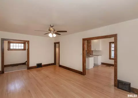 1638 24th St, Moline, IL 61265 photo 7