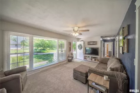 1201 14th St, Viola, IL 61486 photo 3