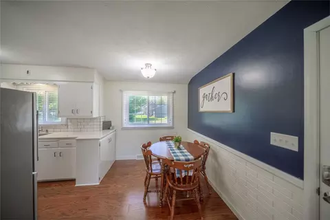 1201 14th St, Viola, IL 61486 photo 4