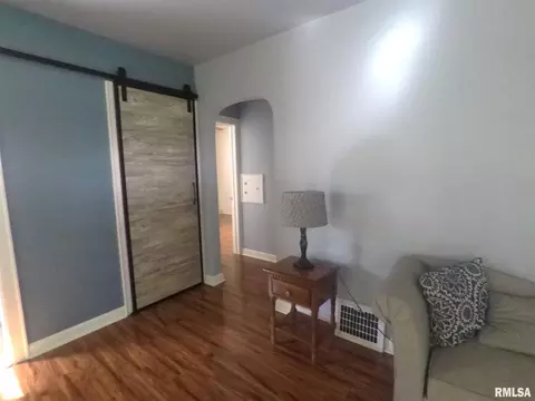 120 18th Ave, Moline, IL 61265 photo 6