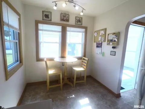 120 18th Ave, Moline, IL 61265 photo 9
