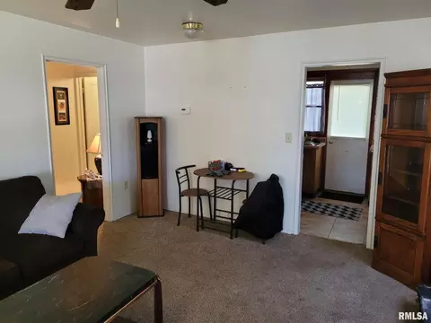 971 40th St, Moline, IL 61265 photo 5