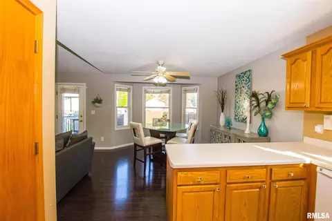 1901 13th St, Silvis, IL 61282 photo 15