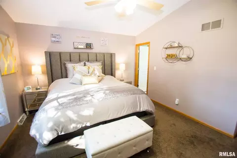 1901 13th St, Silvis, IL 61282 photo 22