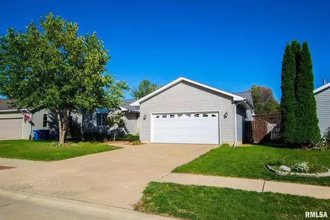1901 13th St, Silvis, IL 61282 photo 2