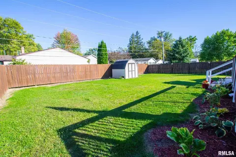 1901 13th St, Silvis, IL 61282 photo 9