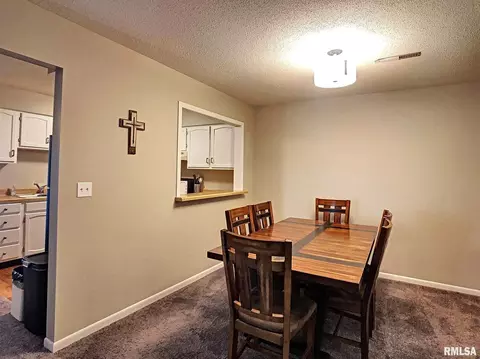 840 E Iowa St #3C, Eldridge, IA 52748 photo 5