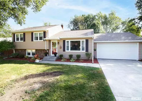 1826 45th St, Moline, IL 61265 photo 1