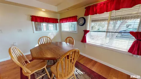 3305 69th Ave, Moline, IL 61265 photo 5