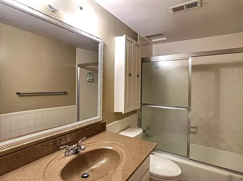 940 17th St #2, Moline, IL 61265 photo 7