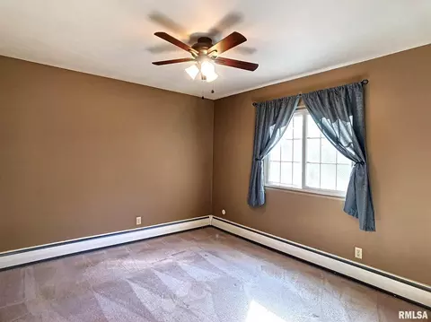 940 17th St #2, Moline, IL 61265 photo 10