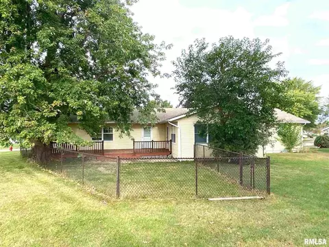 910 Pluto St, Geneseo, IL 61254 photo 4