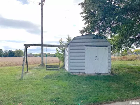 910 Pluto St, Geneseo, IL 61254 photo 6