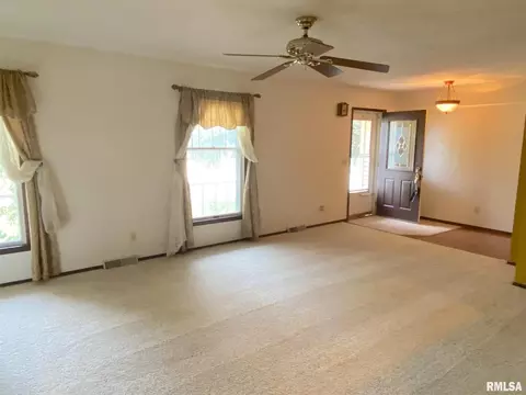 910 Pluto St, Geneseo, IL 61254 photo 16