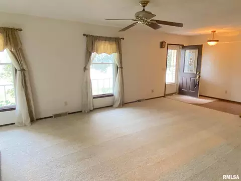 910 Pluto St, Geneseo, IL 61254 photo 21
