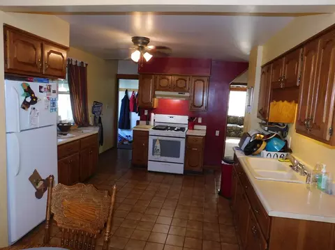 1605 15th Ave, Moline, IL 61265 photo 6