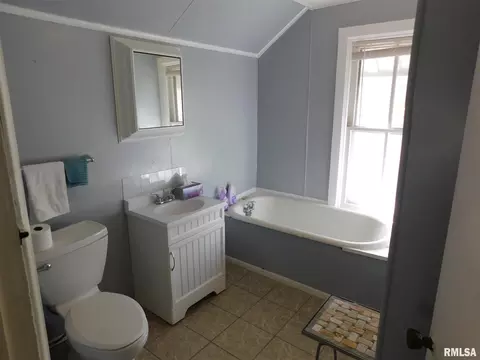 1605 15th Ave, Moline, IL 61265 photo 12