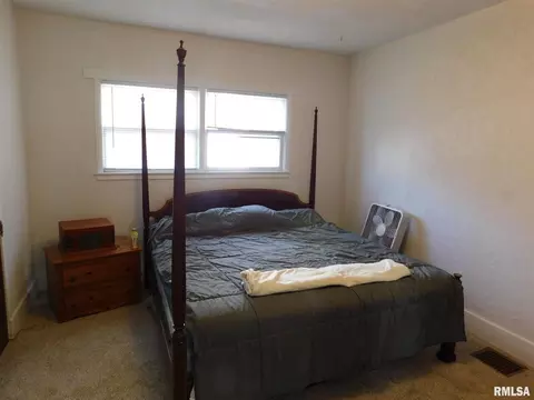 1605 15th Ave, Moline, IL 61265 photo 8