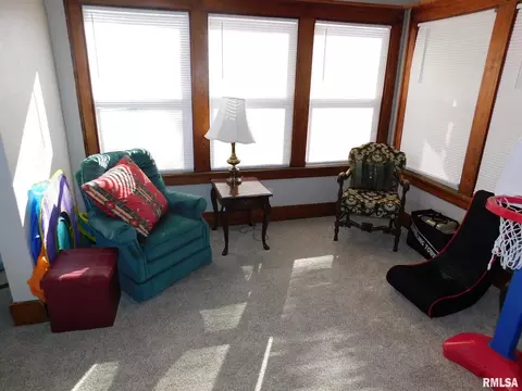 1605 15th Ave, Moline, IL 61265 photo 7