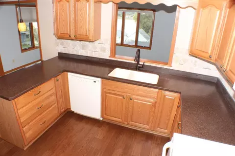 106 N 5th St, Fulton, IL 61252 photo 6