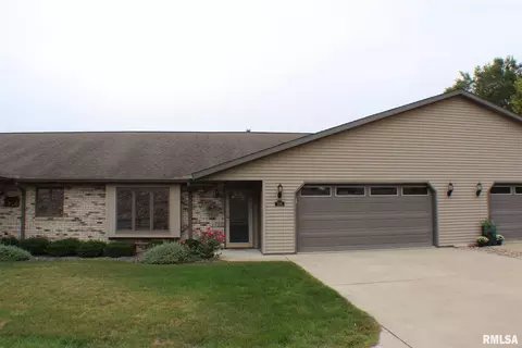 106 N 5th St, Fulton, IL 61252 photo 1