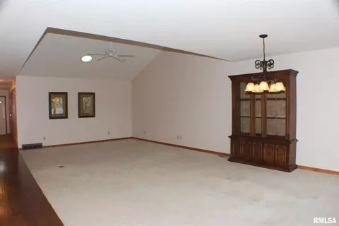 106 N 5th St, Fulton, IL 61252 photo 21