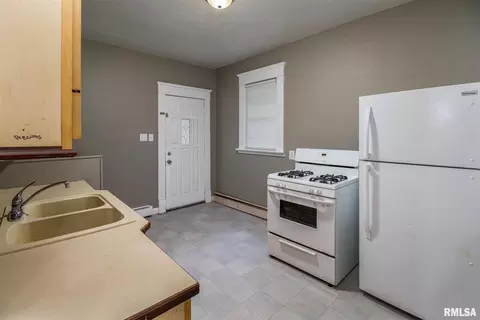 2329 5th Ave, Moline, IL 61265 photo 8