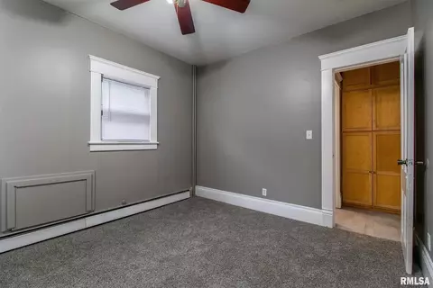 2329 5th Ave, Moline, IL 61265 photo 11