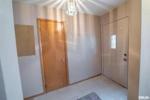 1519 14th St, Silvis, IL 61282 photo 19