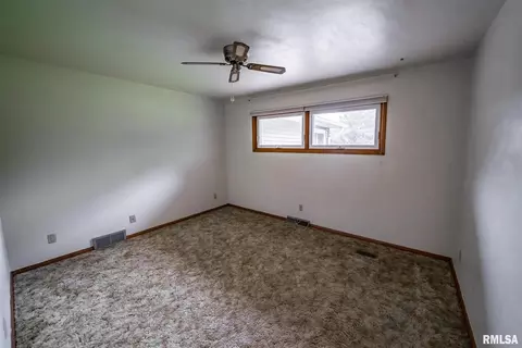 1519 14th St, Silvis, IL 61282 photo 30