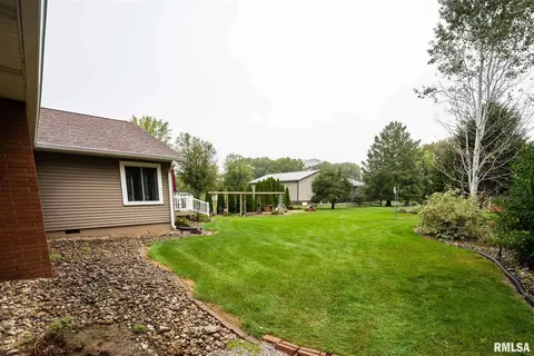1519 14th St, Silvis, IL 61282 photo 22