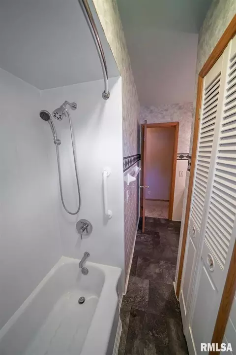 1519 14th St, Silvis, IL 61282 photo 20