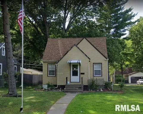 521 39th St, Moline, IL 61265 photo 1